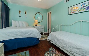 Island Winds West by Brett/Robinson Vacations