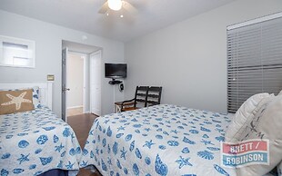 Island Winds West by Brett/Robinson Vacations