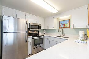 Island Winds West by Brett/Robinson Vacations