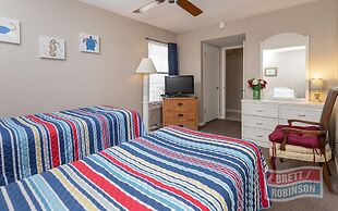 Island Winds West by Brett/Robinson Vacations