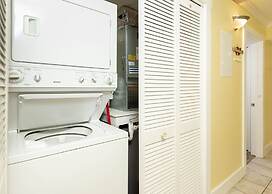 Island Winds West by Brett/Robinson Vacations