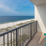 Island Winds West by Brett/Robinson Vacations