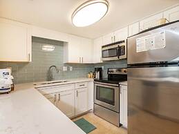 Island Winds West by Brett/Robinson Vacations