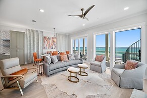 Breezy Beach - 6 Bedroom Beach Front Dream! New Construction! Private 