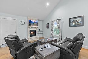 Appian Way Maltese Cottage 1 Bedroom Cabin by RedAwning