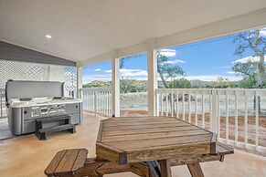 Appian Way Maltese Cottage 1 Bedroom Cabin by RedAwning