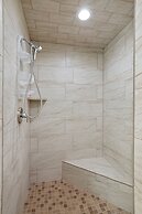 Appian Way Monte Carlo 1 Bedroom Cabin by RedAwning