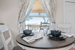 Appian Way Monte Carlo 1 Bedroom Cabin by RedAwning