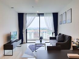 Ramada Suites by Wyndham The Straits Johor Bahru