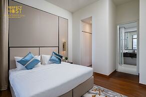 Pavilion Embassy Suites KL by Perfect Host
