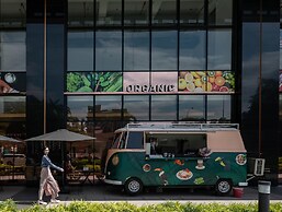 Pavilion Embassy Suites KL by Perfect Host