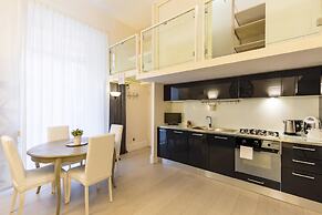 Cool Flat at Via dei Mille by Napoliapartments