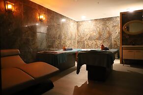 CITY POINT BEACH & SPA HOTEL