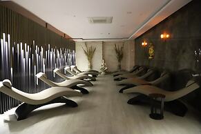 CITY POINT BEACH & SPA HOTEL