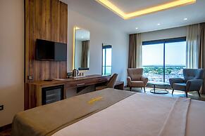 CITY POINT BEACH & SPA HOTEL