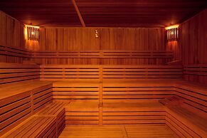 CITY POINT BEACH & SPA HOTEL