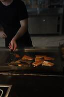 CITY POINT BEACH & SPA HOTEL