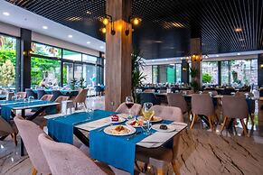 CITY POINT BEACH & SPA HOTEL