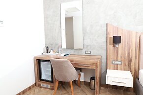 CITY POINT BEACH & SPA HOTEL