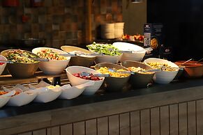 CITY POINT BEACH & SPA HOTEL