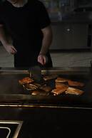 CITY POINT BEACH & SPA HOTEL