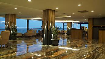 CITY POINT BEACH & SPA HOTEL