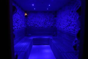 CITY POINT BEACH & SPA HOTEL