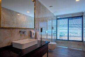 CITY POINT BEACH & SPA HOTEL