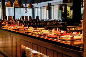 CITY POINT BEACH & SPA HOTEL