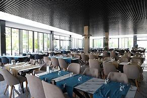 CITY POINT BEACH & SPA HOTEL