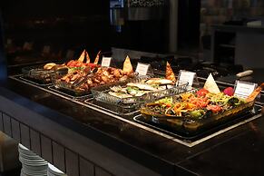 CITY POINT BEACH & SPA HOTEL