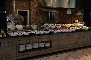 CITY POINT BEACH & SPA HOTEL