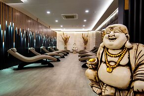 CITY POINT BEACH & SPA HOTEL