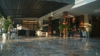 CITY POINT BEACH & SPA HOTEL