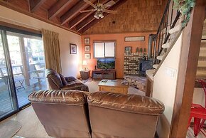 Sky Chalet 3 Bedroom Cabin by RedAwning