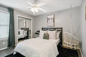 Beach Lair 3 Bedroom Townhouse by Redawning