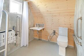 Carlton Manor Pod 10