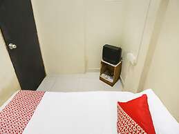 SPOT ON 91968 Penginapan Saweri GadingNearKlub Golf Ria Bintan