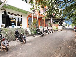 SPOT ON 91968 Penginapan Saweri GadingNearKlub Golf Ria Bintan