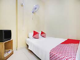 SPOT ON 91968 Penginapan Saweri GadingNearKlub Golf Ria Bintan