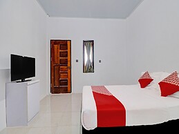 OYO 92054 Gala Residence