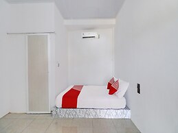 OYO 92054 Gala Residence