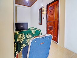 OYO 92054 Gala Residence