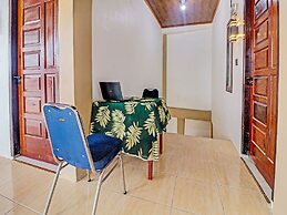 OYO 92054 Gala Residence