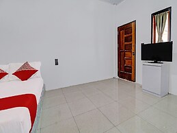 OYO 92054 Gala Residence