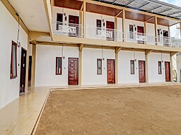 OYO 92054 Gala Residence