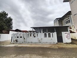 OYO 92054 Gala Residence