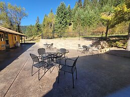 South Fork Junction Lodge & RV Park