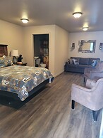 South Fork Junction Lodge & RV Park