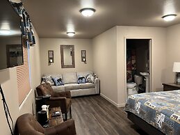 South Fork Junction Lodge & RV Park